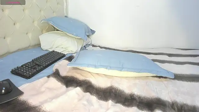 Snapshot of katitahotcam_ass chatting on 10-09-25, 11:58 katitahotcam ass online show from 10-09-25, 11:58