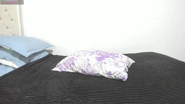 Snapshot of katitahotcam_ass chatting on 10-23-25, 09:02 katitahotcam ass online show from 10-23-25, 09:02