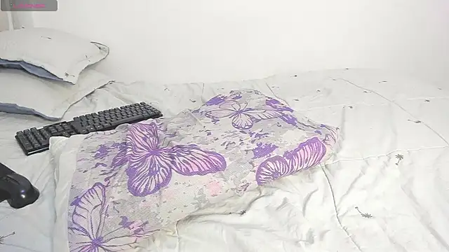 Snapshot of katitahotcam_ass chatting on 11-19-25, 11:27 katitahotcam ass online show from 11-19-25, 11:27