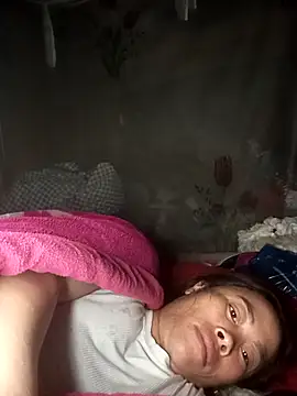 CoMay003 online show from 11-04-25, 07:57