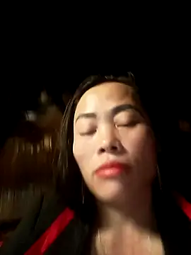 Snapshot of CoMay003 chatting on 12-22-25, 02:30 CoMay003 online show from 12-22-25, 02:30