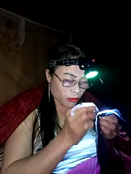 Snapshot of CoMay003 chatting on 12-22-25, 02:36 CoMay003 online show from 12-22-25, 02:36