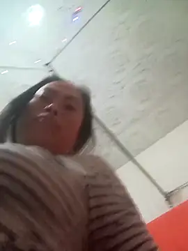 Snapshot of CoMay003 chatting on 02-02-26, 11:47 CoMay003 online show from 02-02-26, 11:47