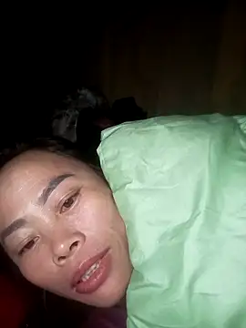 Snapshot of CoMay003 chatting on 02-03-26, 10:59 CoMay003 online show from 02-03-26, 10:59