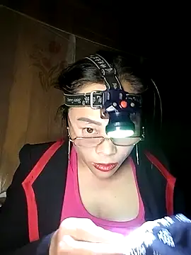 Snapshot of CoMay003 chatting on 02-06-26, 03:04 CoMay003 online show from 02-06-26, 03:04