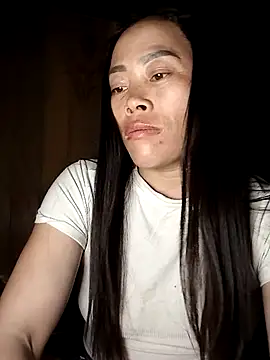 Snapshot of CoMay003 chatting on 02-18-26, 02:57 CoMay003 online show from 02-18-26, 02:57