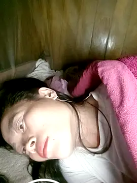 Snapshot of CoMay003 chatting on 02-20-26, 06:26 CoMay003 online show from 02-20-26, 06:26