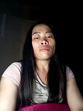 Snapshot of CoMay003 chatting on 02-23-26, 03:09 CoMay003 online show from 02-23-26, 03:09