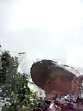 Snapshot of CoMay003 chatting on 03-07-26, 04:20 CoMay003 online show from 03-07-26, 04:20