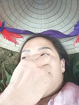 Snapshot of CoMay003 chatting on 04-14-26, 05:35 CoMay003 online show from 04-14-26, 05:35