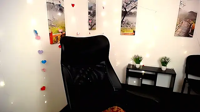 PeppyMia online show from 11-04-25, 07:29