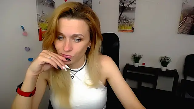 PeppyMia online show from 11-08-25, 07:52