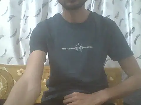 Snapshot of fckboy987 chatting on 09-27-25, 03:39 fckboy987 online show from 09-27-25, 03:39