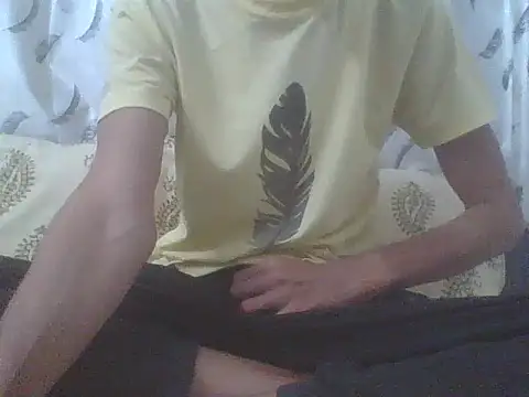 Snapshot of fckboy987 chatting on 11-16-25, 05:18 fckboy987 online show from 11-16-25, 05:18