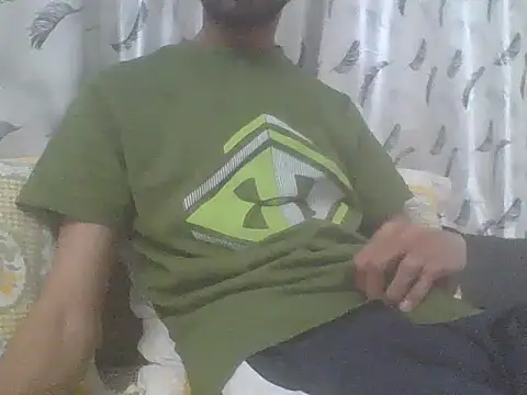 Snapshot of fckboy987 chatting on 01-09-26, 05:04 fckboy987 online show from 01-09-26, 05:04