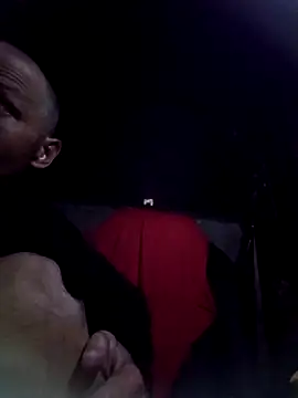 Romance32 online show from 10-27-25, 08:18