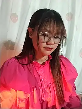 Snapshot of Sisi_dy01 chatting on 06-20-26, 03:42 Sisi dy01 online show from 06-20-26, 03:42