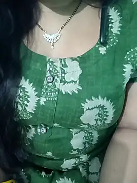Snapshot of Anjali-bhabhi chatting on 10-19-25, 08:20 Anjali-bhabhi online show from 10-19-25, 08:20