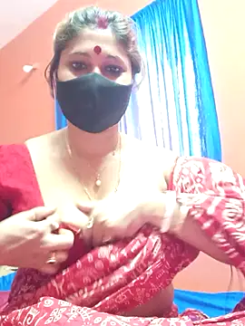 Snapshot of misspriya03 chatting on 01-08-26, 06:26 misspriya03 online show from 01-08-26, 06:26