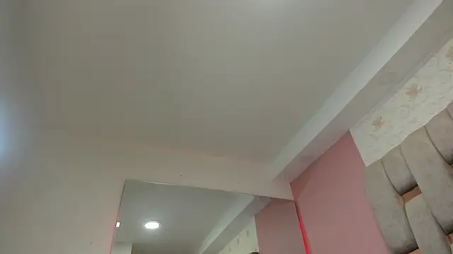 cloe spencerr online show from 10-31-25, 12:50