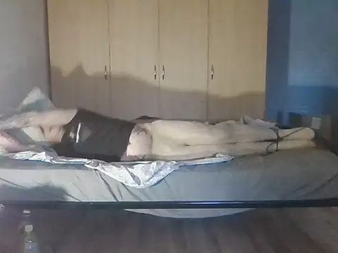 Snapshot of bdsmfreaks12 chatting on 11-28-25, 07:22 bdsmfreaks12 online show from 11-28-25, 07:22