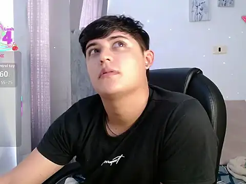 yesitwink  online show from 03-11-26, 07:09