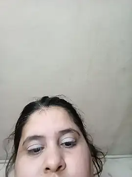 Snapshot of Ayma1983 chatting on 09-15-25, 05:51 Ayma1983 online show from 09-15-25, 05:51