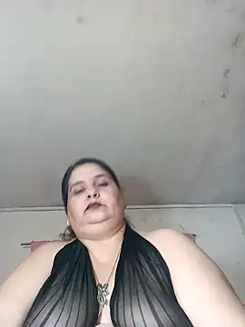 Snapshot of Ayma1983 chatting on 10-03-25, 08:44 Ayma1983 online show from 10-03-25, 08:44