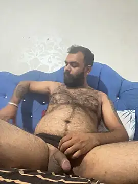 Snapshot of Umut1414 chatting on 11-05-25, 10:21 Umut1414 online show from 11-05-25, 10:21