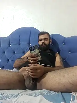 Snapshot of Umut1414 chatting on 11-14-25, 10:51 Umut1414 online show from 11-14-25, 10:51