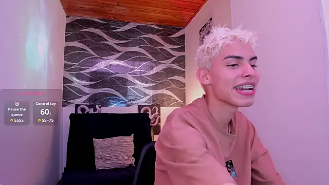 Room 69x online show from 01-07-26, 03:36