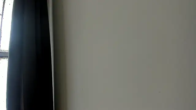 Manuela miller  online show from 04-17-26, 09:29