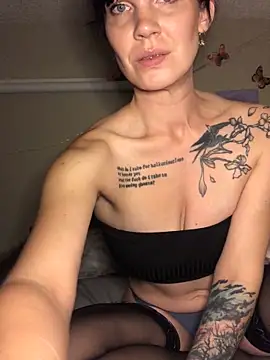 mzz lillypillxoxo online show from 10-26-25, 03:01