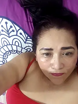 Snapshot of linda_luna29 chatting on 09-12-25, 02:11 linda luna29 online show from 09-12-25, 02:11