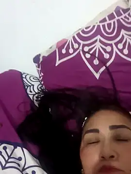 Snapshot of linda_luna29 chatting on 09-22-25, 01:40 linda luna29 online show from 09-22-25, 01:40