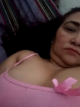 Snapshot of linda_luna29 chatting on 11-08-25, 03:34 linda luna29 online show from 11-08-25, 03:34