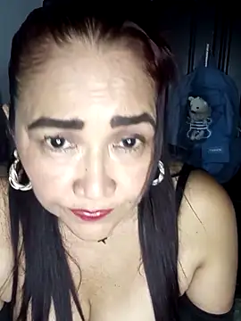 Snapshot of linda_luna29 chatting on 11-22-25, 04:55 linda luna29 online show from 11-22-25, 04:55