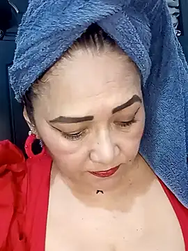 Snapshot of linda_luna29 chatting on 11-30-25, 04:16 linda luna29 online show from 11-30-25, 04:16