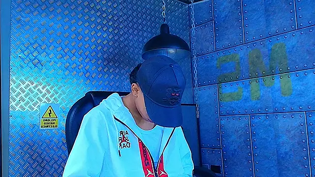 AlanCutee online show from 11-01-25, 11:56