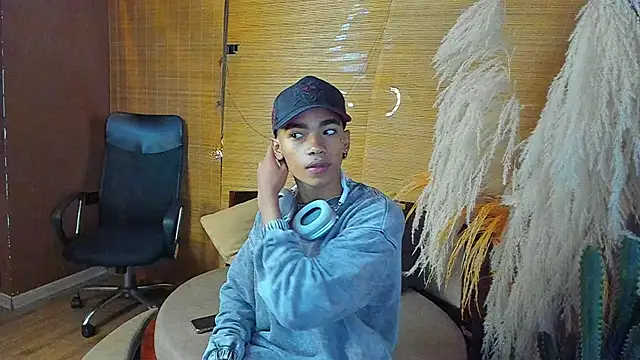 AlanCutee online show from 11-27-25, 11:23