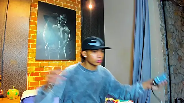 AlanCutee online show from 02-05-26, 12:43