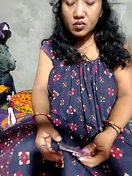 Snapshot of Cute-Swewty chatting on 09-23-25, 03:04 Cute-Swewty online show from 09-23-25, 03:04