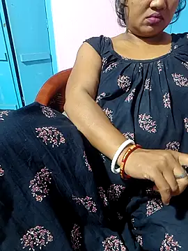 Snapshot of Cute-Swewty chatting on 10-10-25, 01:32 Cute-Swewty online show from 10-10-25, 01:32