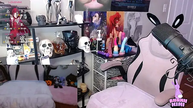 Snapshot of bunniikimi chatting on 09-15-25, 01:11 bunniikimi online show from 09-15-25, 01:11