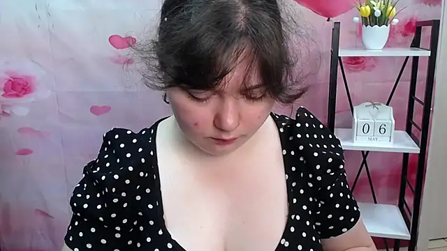 Snapshot of NeonilaLisova chatting on 05-07-26, 05:13 NeonilaLisova online show from 05-07-26, 05:13