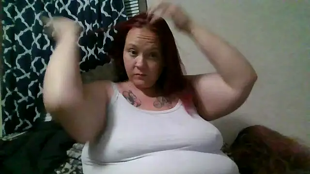Snapshot of ThickkkMama420 chatting on 04-22-26, 09:44 ThickkkMama420 online show from 04-22-26, 09:44