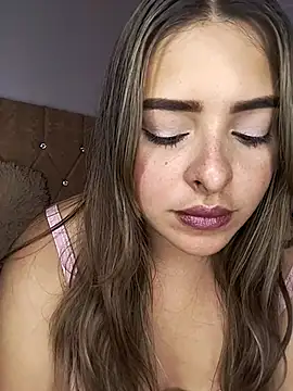 Nahomy cm online show from 03-05-26, 09:11