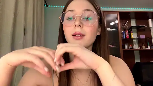 Adel strongwoman online show from 12-13-25, 07:53