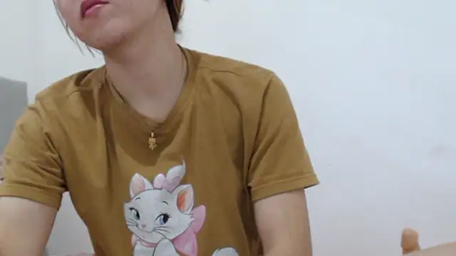 Snapshot of Dolly_Peach_ chatting on 02-23-26, 07:00 Dolly Peach online show from 02-23-26, 07:00