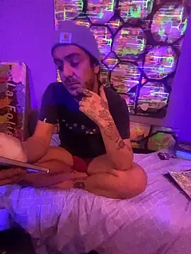 Snapshot of 3615-ULLA chatting on 12-19-25, 10:33 3615-ULLA online show from 12-19-25, 10:33